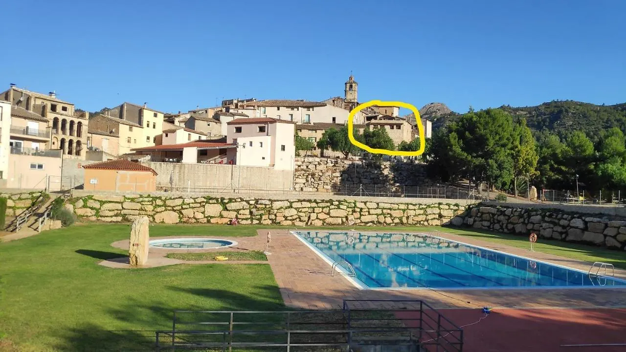 Casa rural Can Miqueló: casa familiar rústica Prat de Comte España