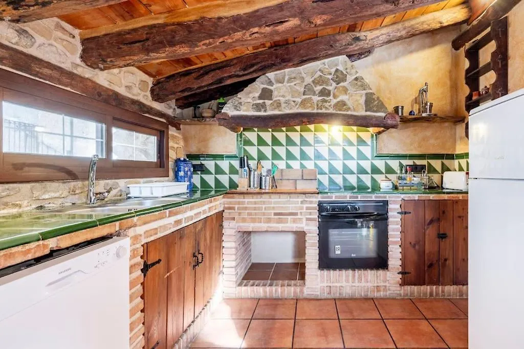 Casa rural Can Miqueló: casa familiar rústica Prat de Comte España