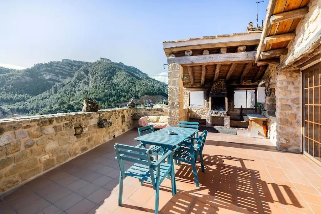 Casa rural Can Miqueló: casa familiar rústica Prat de Comte España